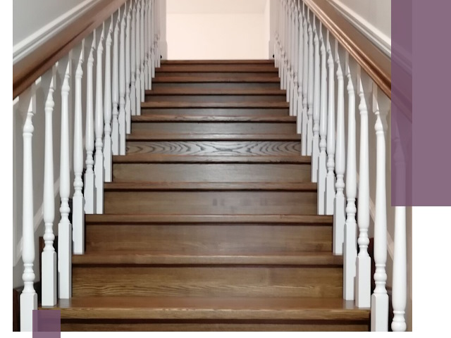 Лестницы из ясеня на заказ в Севастополе — изготовление и монтаж