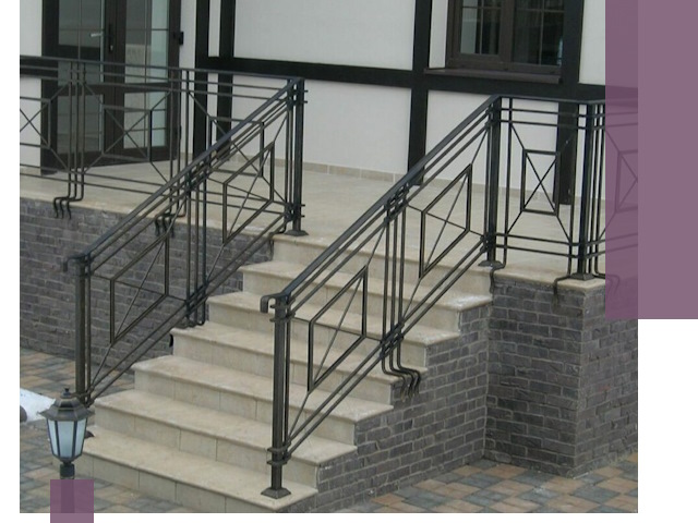 Перила для крыльца в Севастополе — монтаж, изготовление и установка