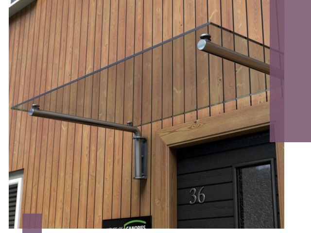 Стеклянные козырьки на входы и фасады в Севастополе