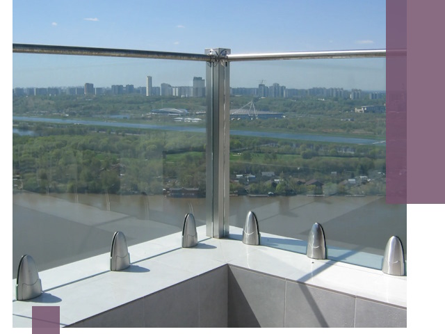 Стеклянные парапеты премиум класса в Севастополе для домов и бизнесов